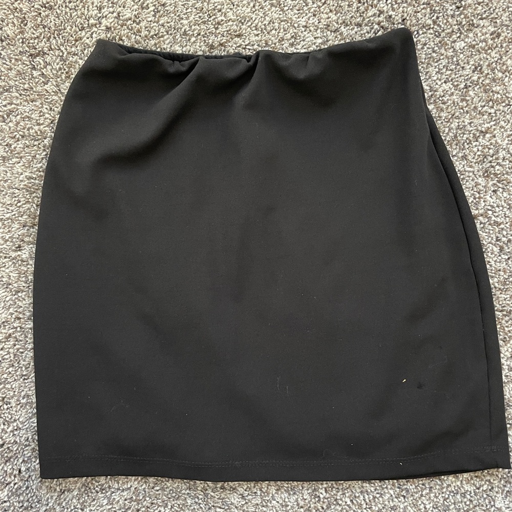 Lulus black mini skirt